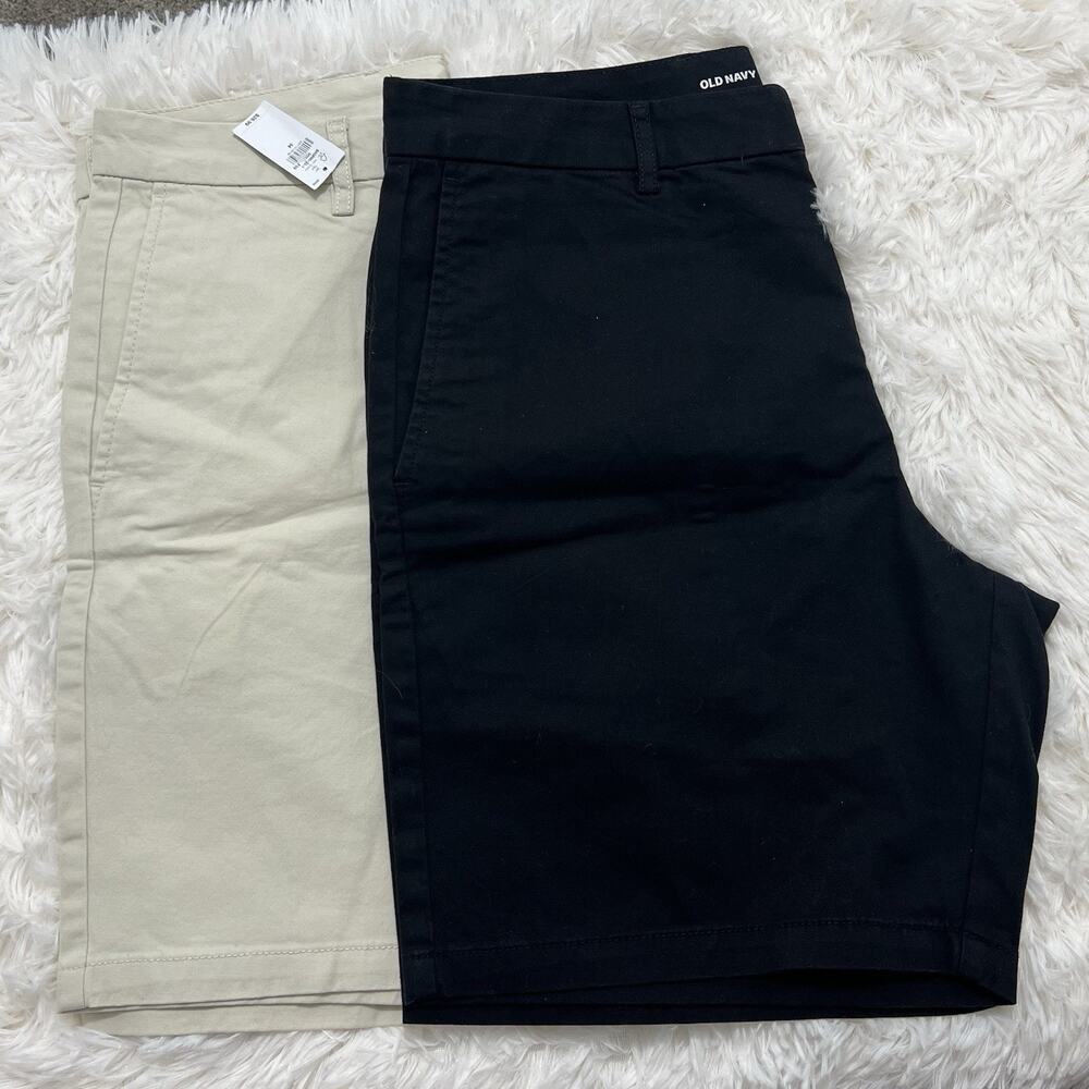 Old Navy 2 Pairs Slim Chino Shorts 1-Navy & 1-Khaki Size 34 Inseam 8” NWT Men’s